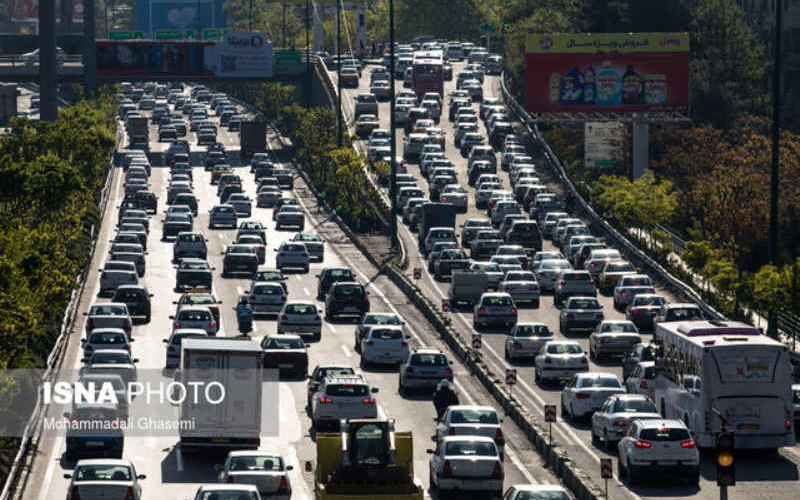 ترافیک نیمه‌سنگین در برخی محورهای مواصلاتی ورودی تهران