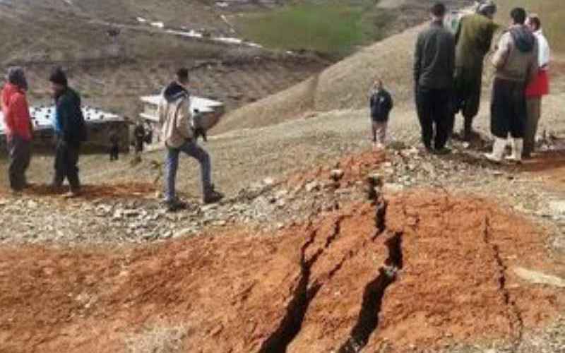 رانش زمین و تخلیه خانه‌ها در مهاباد