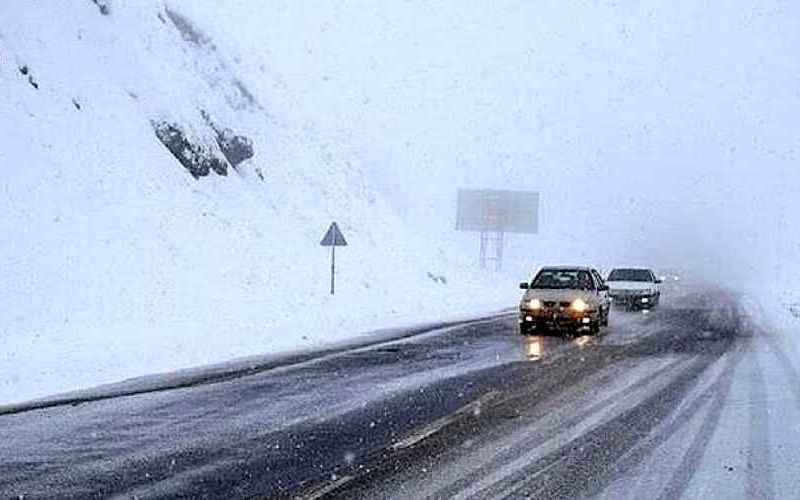  بارش برف و باران در جاده‌های ۱۰ استان کشور 