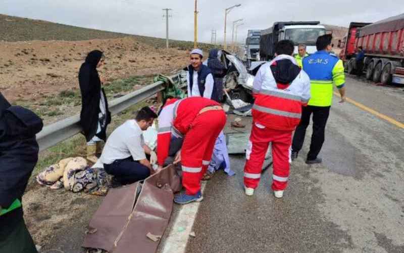 ۳ جان‌باخته و ۵ مصدوم در تصادف تریلی و پژو پارس در شاهرود