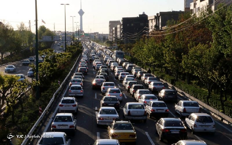  ترافیک پرحجم و سنگین در معابر پایتخت 