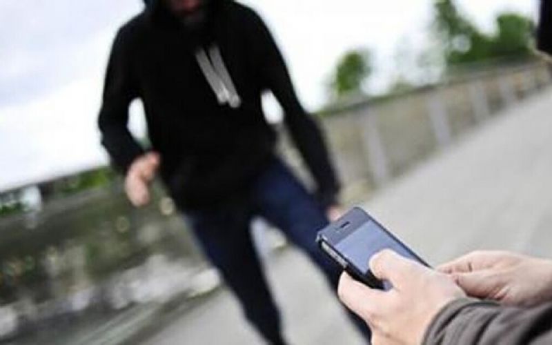  گوشی آقای بازیگر را ۲ میلیون تومان فروختند! 